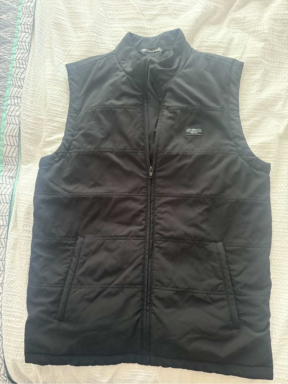 Travis Mathew EUC Black Quilted Zip Vest
